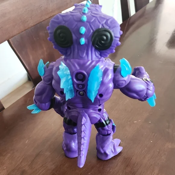 Bionic Lab Stealth Reptile Cobra Action Figure | Purple Blue Rare Toy - Picture 9 of 13